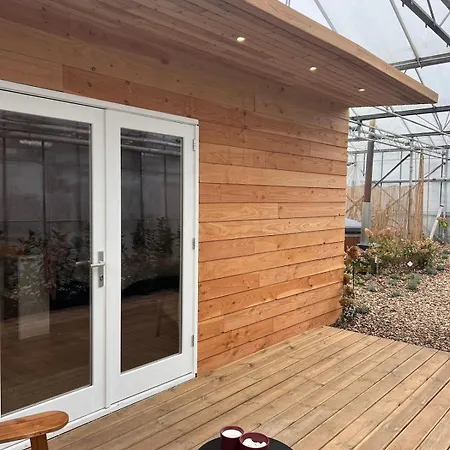 Luxurious Tiny House With Hottub * Rijsenhout