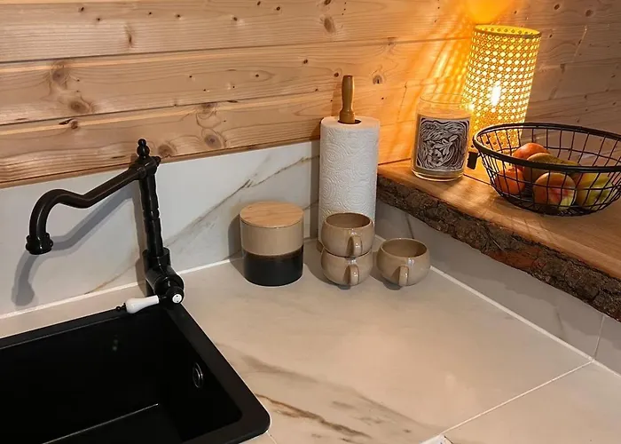 Dağ evi Luxurious Tiny House With Hottub
